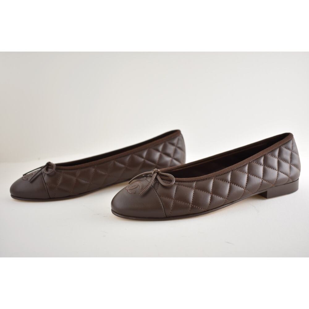 Chanel 26B Chocolate Dark Brown Lambskin Quilted CC Ballet Ballerina Flat 36.5 - Picture 14 of 16